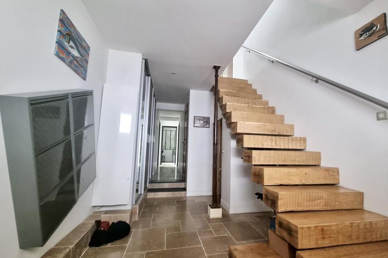 Villa - 145 m² - 6 pièces