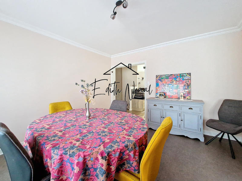 Appartement - 90 m² - 5 pièces