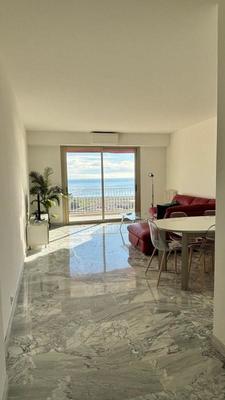 Appartement - 80 m² - 2 pièces