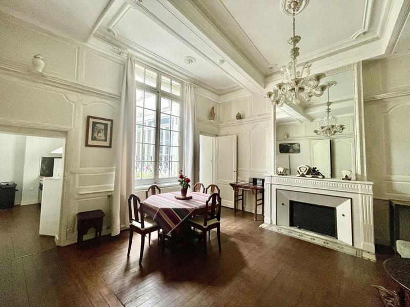 Appartement - 100 m² - 4 pièces