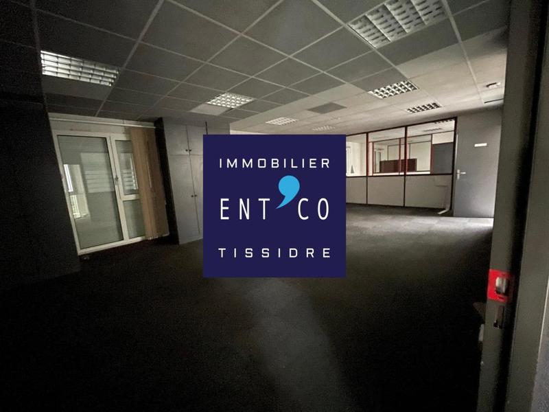 Bureau - 560 m²
