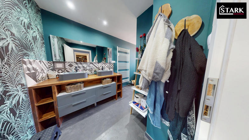 Appartement - 90 m² - 3 pièces