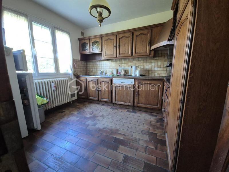 Maison traditionnelle - 90 m² - 4 pièces