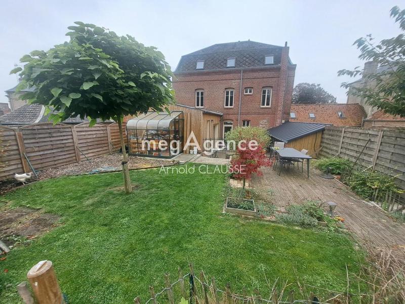 Maison - 217 m² - 11 pièces