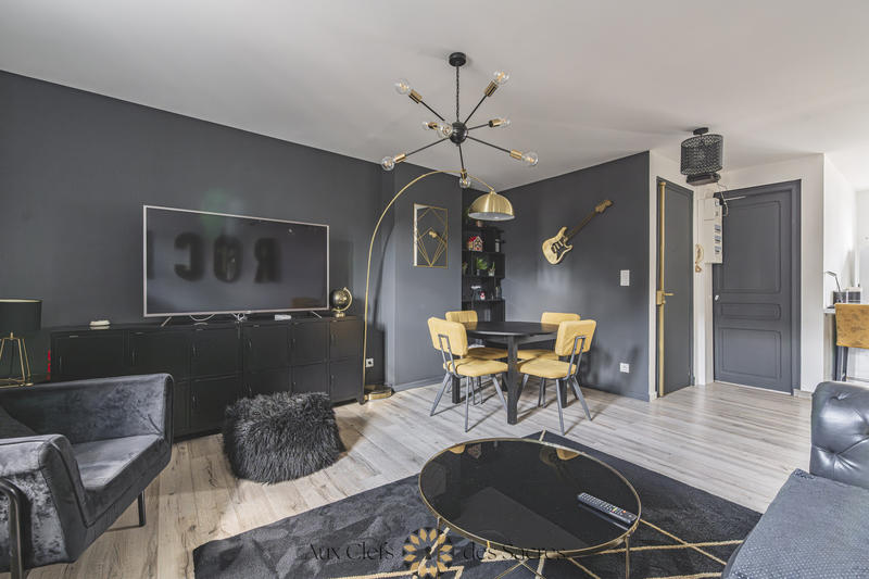 Appartement - 91 m² - 5 pièces