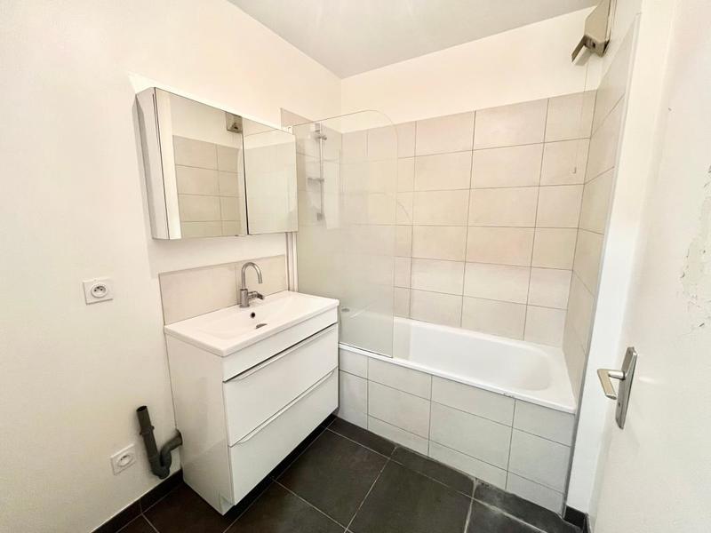 Appartement - 84 m² - 4 pièces