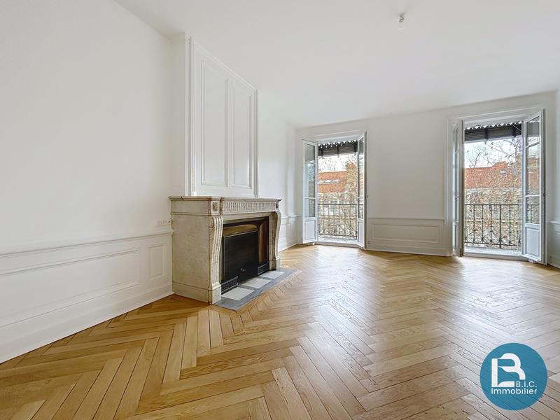 Appartement - 109 m² - 3 pièces