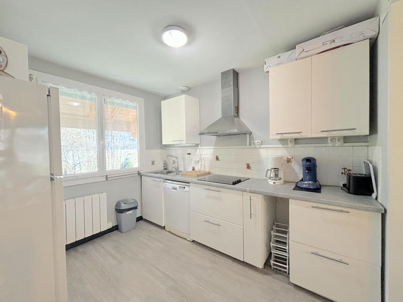 Maison - 92 m² - 5 pièces