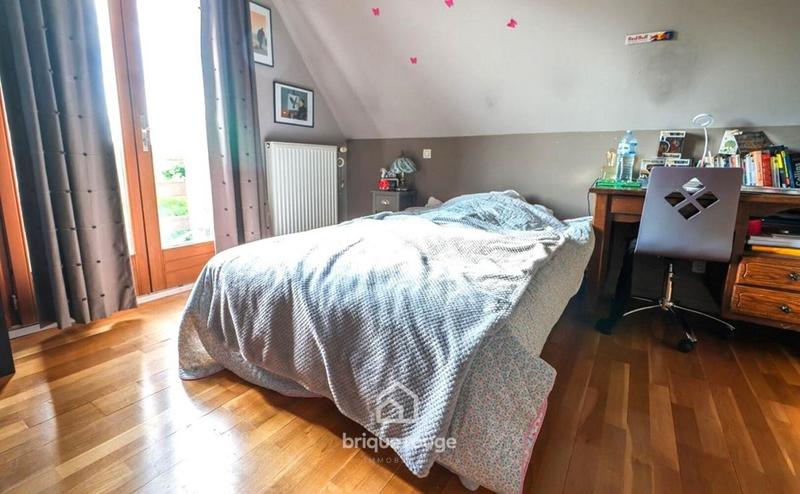 Pavillon - 148 m² - 7 pièces