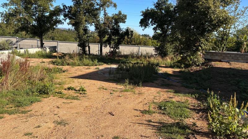 Terrain constructible - 1 018 m²