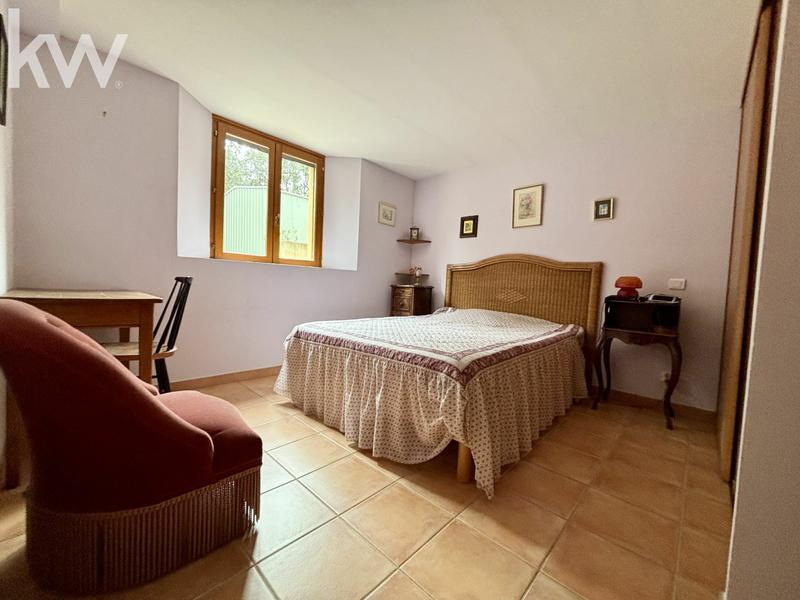 Maison provençale - 181 m² - 7 pièces