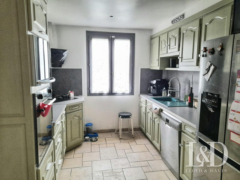 Maison traditionnelle - 157 m² - 7 pièces