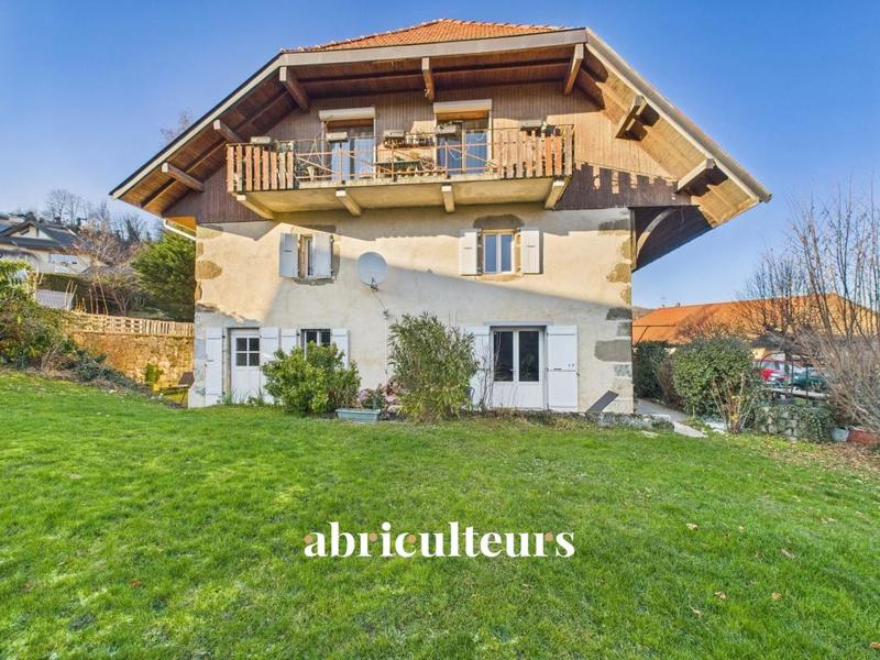 Maison ancienne - 433 m² - 16 pièces