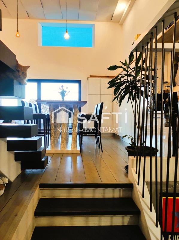 Loft - 125 m² - 4 pièces