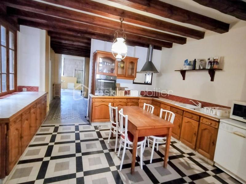 Maison ancienne - 270 m² - 8 pièces
