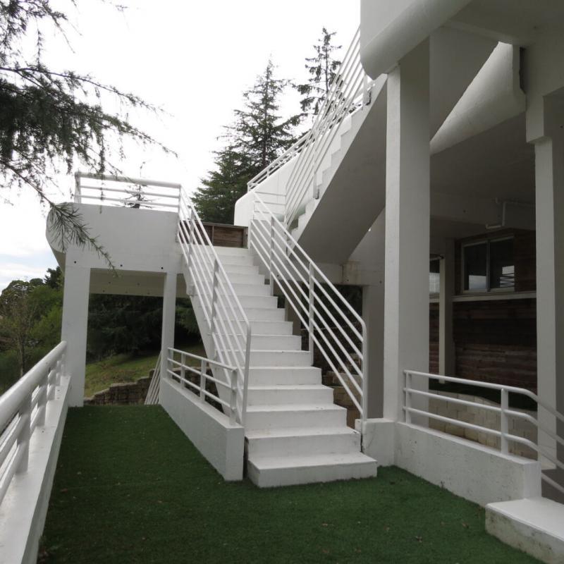 Villa - 265 m² - 9 pièces