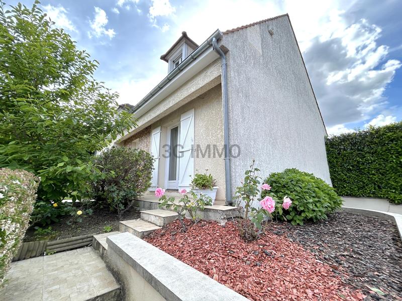 Maison - 140 m² - 6 pièces
