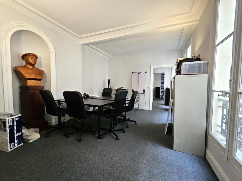 Bureau - 186 m² - 4 pièces