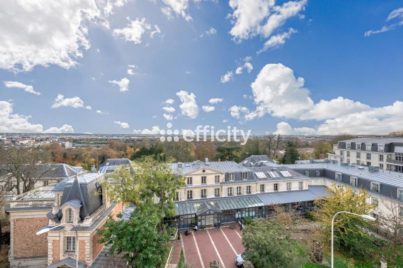 Appartement - 144 m² - 6 pièces