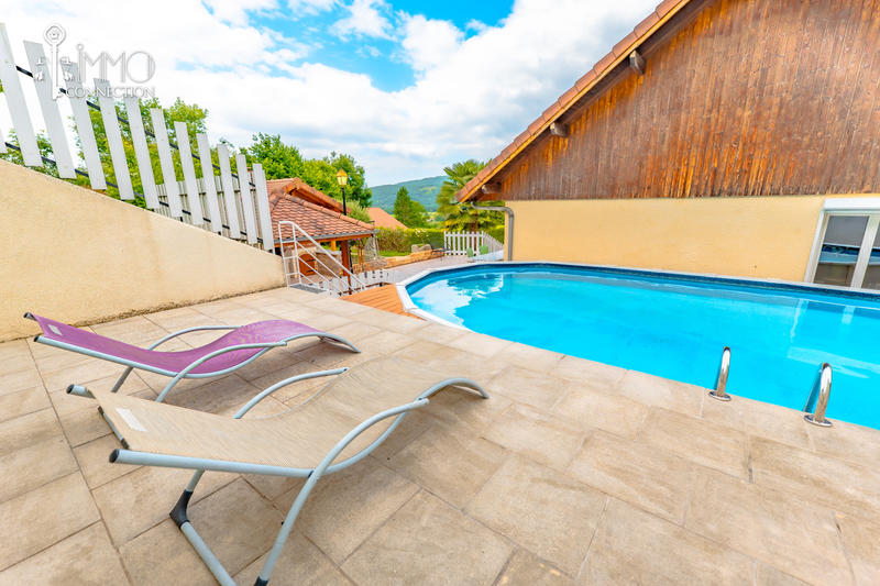 Villa - 167 m² - 6 pièces