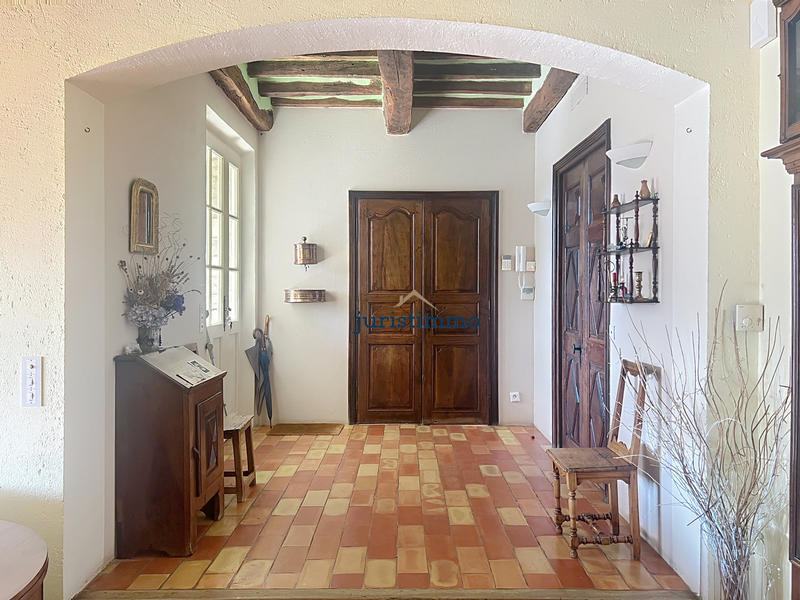 Villa - 211 m² - 6 pièces