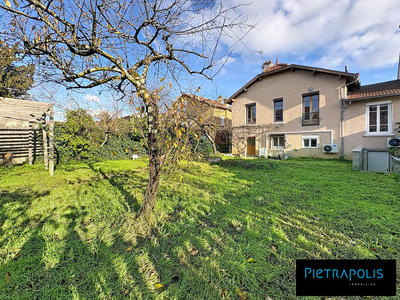 Maison traditionnelle - 123 m² - 6 pièces