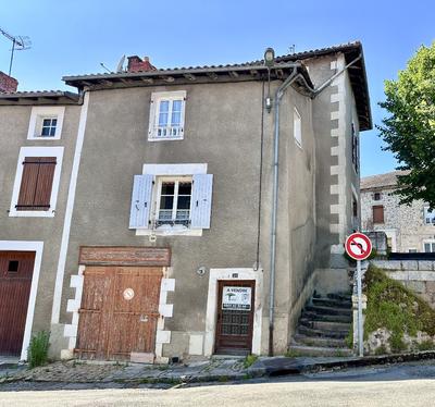 Maison - 97 m² - 5 pièces