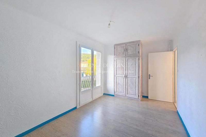 Appartement - 105 m² - 5 pièces