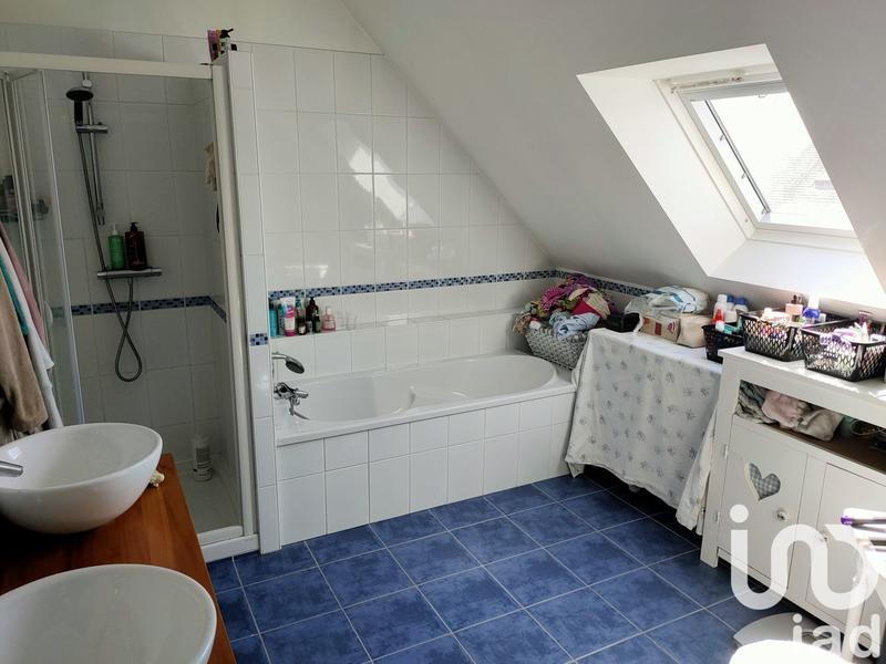 Maison - 206 m² - 7 pièces