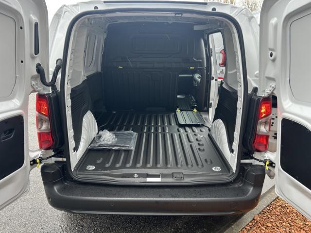 Peugeot Partner Fourgon - Prix Ttc m 650 Kg Bluehdi 130 Eat8 3 Places Moduwork Camera Recul Main Libre Berlingo