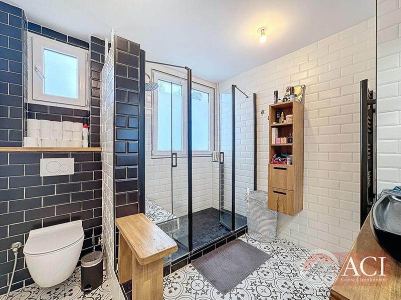 Appartement - 91 m² - 4 pièces