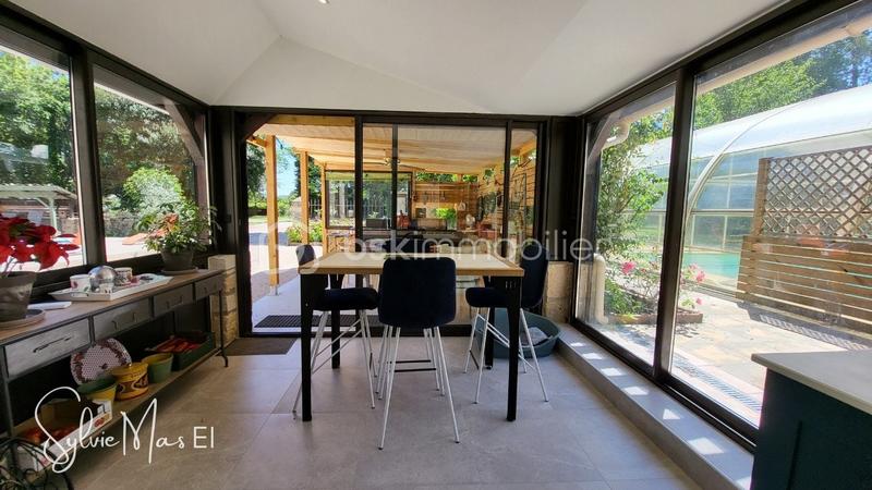 Propriété - 520 m² - 15 pièces