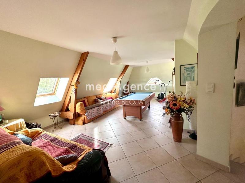 Maison - 192 m² - 7 pièces