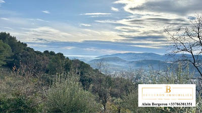 Maison - 220 m² - 5 pièces