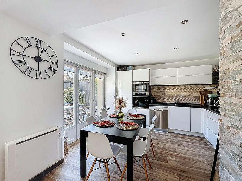 Maison - 75 m² - 5 pièces