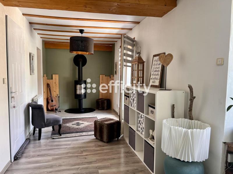 Maison - 211 m² - 9 pièces