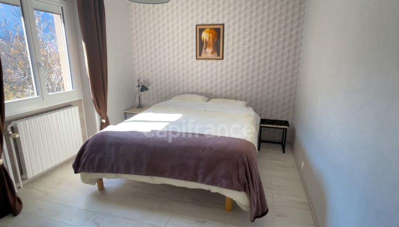 Maison de village - 368 m² - 8 pièces