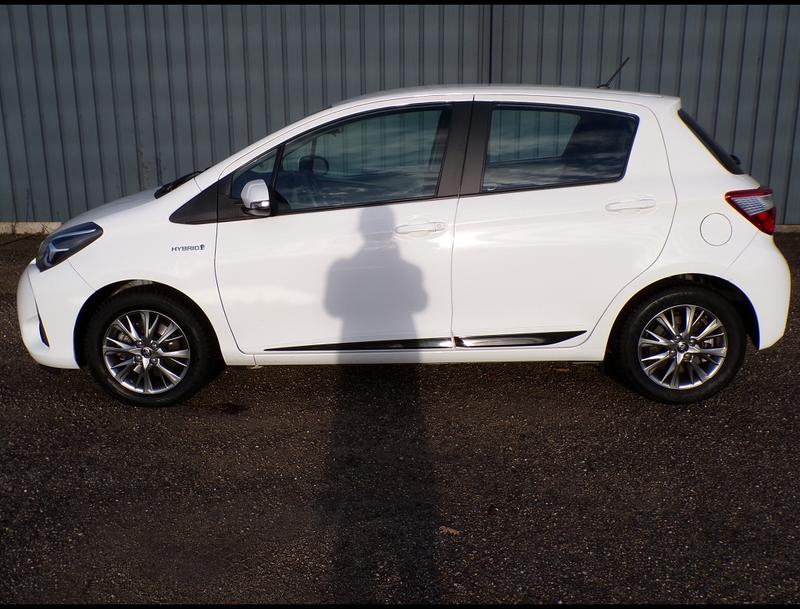 Toyota Yaris Hybrid 100 Dynamic Bva