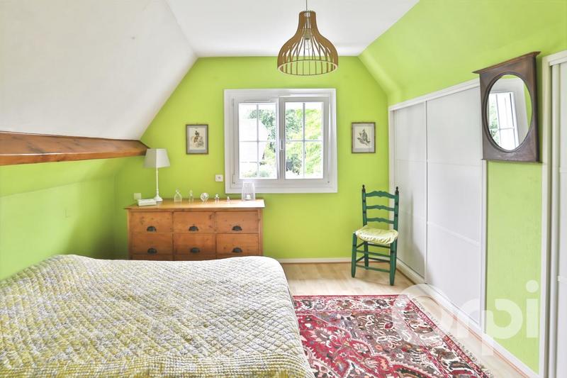 Maison - 223 m² - 7 pièces