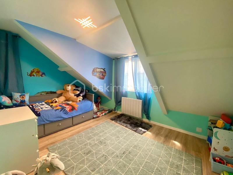 Maison - 95 m² - 5 pièces