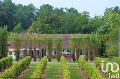 Maison - 272 m² - 7 pièces