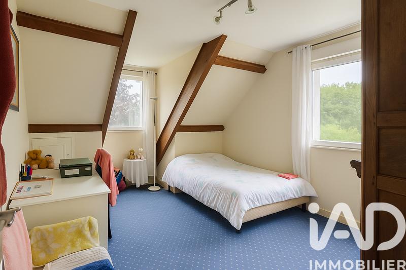 Maison - 215 m² - 8 pièces