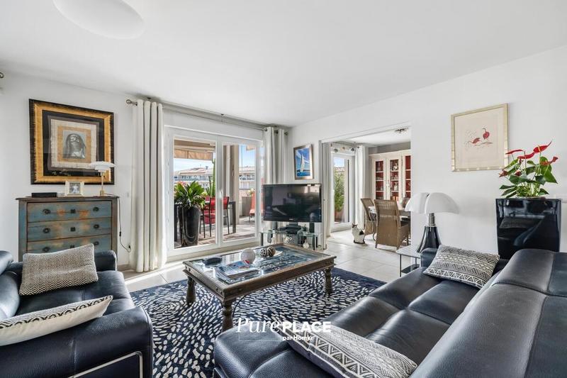 Appartement - 110 m² - 4 pièces