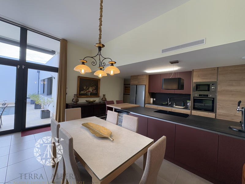 Villa - 96 m² - 4 pièces