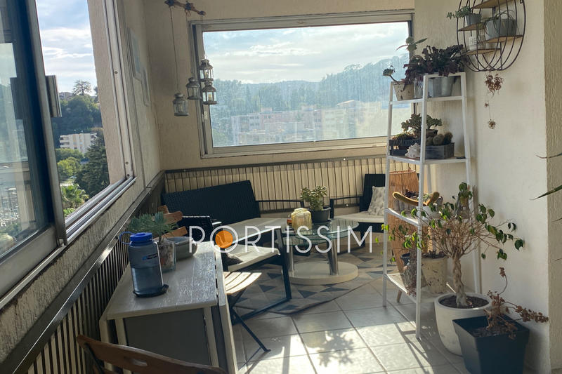 Appartement - 80 m² - 4 pièces