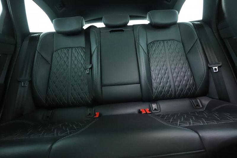 Audi A6 Avant 40 Tdi s line s tronic 204 ch