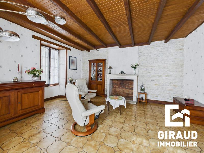 Maison ancienne - 163 m² - 7 pièces