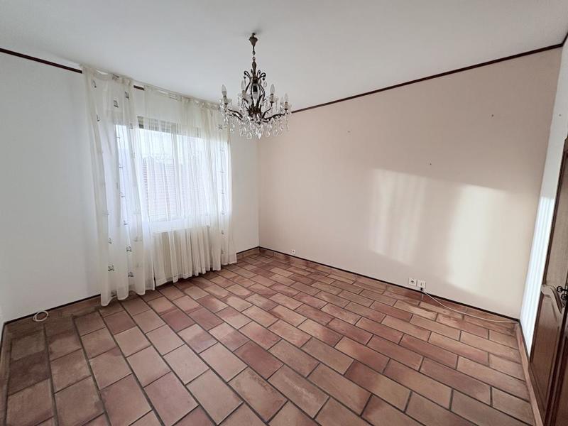 Maison - 184 m² - 6 pièces