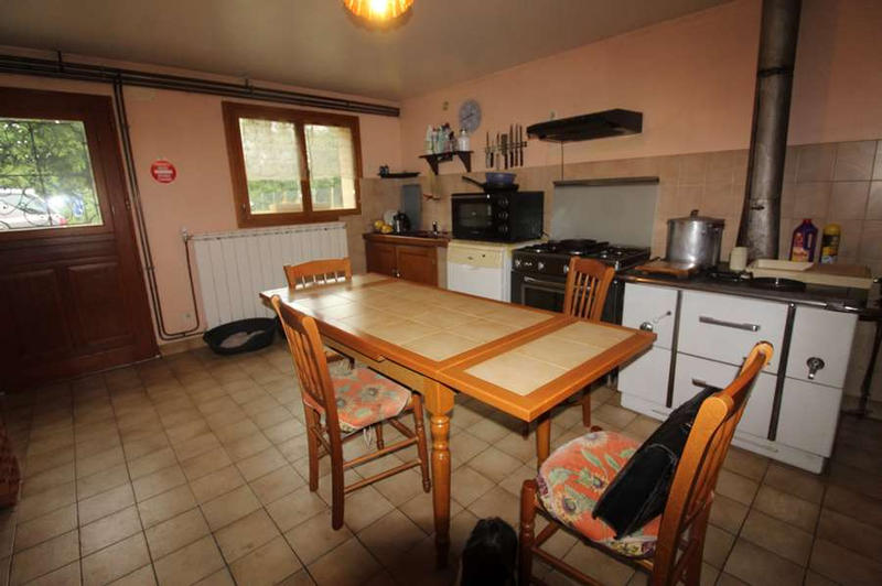Maison - 235 m² - 9 pièces