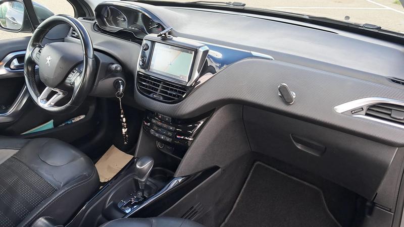 Peugeot 2008 1.2 PureTech 110 Eat6 Allure - Automatique